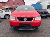 Gebraucht VW Touran Trendline 140 PS (102 kW) 2005 Rot Van / Kleinbus