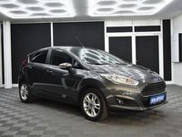 Gebraucht Ford Fiesta Titanium 125 PS (91 kW) 2016 Grau Kleinwagen