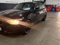 Gebraucht BMW 116 136 PS (100 kW) 2011 Schwarz Kleinwagen