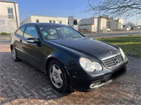 Gebraucht Mercedes C220 140 PS (102 kW) 2003 Schwarz Coupé