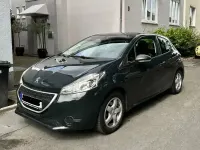 Gebraucht Peugeot 208 68 PS (50 kW) 2015 Blau Kleinwagen