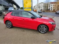 Używany Opel Corsa 101 KM (74 kW) 2026 Czerwony Sedan/Limuzyna