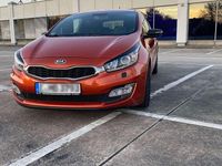 Gebraucht Kia Ceed 135 PS (99 kW) 2014 Orange Kleinwagen