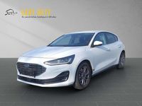 Gebraucht Ford Focus Titanium 125 PS (91 kW) 2022 Frostweiss Limousine