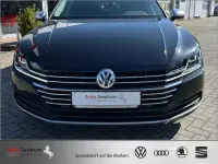 Gebraucht VW Arteon Elegance 190 PS (139 kW) 2019 Deep black pearlescent Kleinwagen