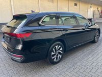 Gebraucht VW Passat 150 PS (110 kW) 2025 Schwarz Kombi