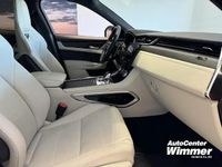 Gebraucht Jaguar F-Pace SVR 551 PS (405 kW) 2021 Farbe: orange SUV