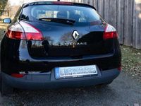 Gebraucht Renault Mégane 101 PS (74 kW) 2011 Schwarz Limousine
