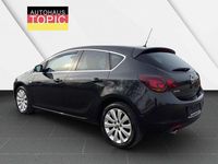 Gebraucht Opel Astra Innovation 140 PS (102 kW) 2011 Karbonschw graphitschw midnigh Kleinwagen