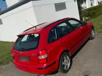 Usata Mazda 323F 2000 Rosso Utilitaria