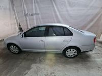 Gebraucht VW Jetta Trendline 102 PS (75 kW) 2005 Silber Limousine