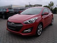 Gebraucht Hyundai i30 135 PS (99 kW) 2013 Rot Coupé