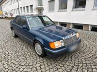 Gebraucht Mercedes E260 160 PS (117 kW) 1990 Blau Limousine