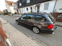 Gebraucht BMW 320 150 PS (110 kW) 2007 Grau Kombi