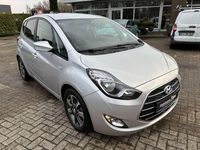 Gebraucht Hyundai ix20 YES! 90 PS (66 kW) 2017 Platinum silver Kleinwagen