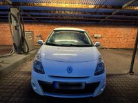 Gebraucht Renault Clio II 60 PS (44 kW) 2010 Weiß Kleinwagen
