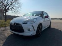 Gebraucht Citroën DS3 Chic 95 PS (69 kW) 2012 Weiß Kleinwagen