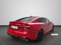 Gebraucht Audi A5 Sportback Ambiente 204 PS (150 kW) 2022 Tangorot metallic (metallic) Kleinwagen