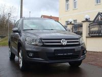 Gebraucht VW Tiguan Trendline 140 PS (102 kW) 2012 Grau SUV