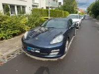 Gebraucht Porsche Panamera 4S Sport 400 PS (294 kW) 2011 Blau Kleinwagen