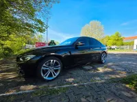 Gebraucht BMW 330 Sport Line 258 PS (189 kW) 2014 Schwarz Limousine