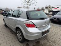 Gebraucht Opel Astra Edition 105 PS (77 kW) 2005 Silber Limousine