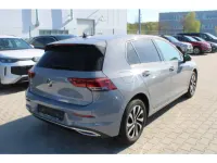 Brugt VW Golf VIII Active 131 HK (96 kW) 2022 Sedan