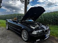 Gebraucht BMW 320 Cabriolet Performance 170 PS (125 kW) 1995 Schwarz Cabrio