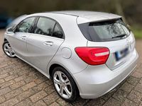 Gebraucht Mercedes A200 Urban 136 PS (100 kW) 2014 Silber Limousine