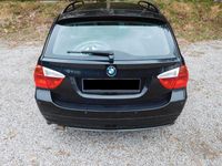 Gebraucht BMW 320 163 PS (119 kW) 2006 Schwarz Kombi