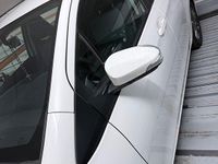 Gebraucht Toyota Yaris 99 PS (72 kW) 2014 Weiß Kleinwagen