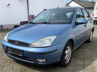 Usata Ford Focus 101 CV (74 kW) 2001 Blu Berlina
