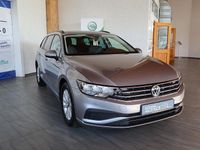 Gebraucht VW Passat 150 PS (110 kW) 2022 Silber Kombi