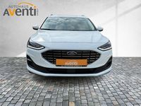 Neu Ford Focus Titanium 155 PS (114 kW) 2025 Weiß Limousine
