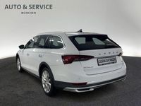 Gebraucht Skoda Octavia Scout 4x4 200 PS (147 kW) 2022 Weiß Kombi