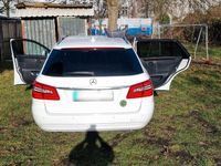 Gebraucht Mercedes 220 170 PS (125 kW) 2012 Weiß Kombi