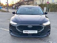 Gebraucht Ford Focus Cool & Connect 120 PS (88 kW) 2022 Agate black (metallic) Kombi