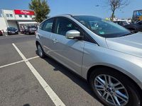 Gebraucht Ford Focus Titanium 125 PS (91 kW) 2014 Silber Limousine