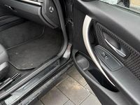 Gebraucht BMW 318 139 PS (102 kW) 2017 Schwarz Kombi