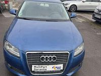 Gebraucht Audi A3 Sportback Attraction 125 PS (91 kW) 2009 Arubablau Kleinwagen