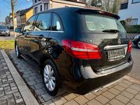Gebraucht Mercedes B220 177 PS (130 kW) 2016 Schwarz Van / Kleinbus