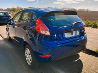 Gebraucht Ford Fiesta Ambiente 60 PS (44 kW) 2017 Blau Limousine