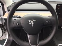 Gebraucht Tesla Model 3 Standard Range 239 kW (325 PS) 2022 Weiß Limousine