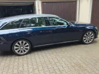 Gebraucht Mercedes E300 245 PS (180 kW) 2019 Blau Kombi