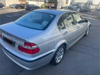 Gebraucht BMW 320 170 PS (125 kW) 2002 Silber Limousine