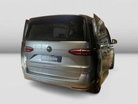 Second-hand VW Multivan Style 150 CP (110 kW) 2025 Argintiu Monovolum