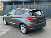 Gebraucht Ford Focus 120 PS (88 kW) 2018 Grau Limousine