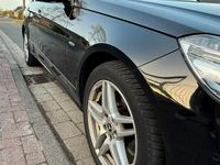 Gebraucht Mercedes E250 204 PS (150 kW) 2010 Schwarz Limousine