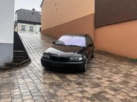 Gebraucht BMW 318 143 PS (105 kW) 2003 Schwarz Limousine