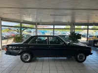 Gebraucht Mercedes 200 109 PS (80 kW) 1982 Blau Limousine